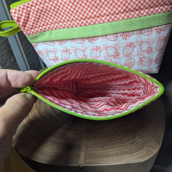 Homemade Cosmetic Bags (set of 2 - small & large) - Picture 5 of 6